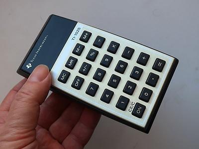 so zum beispiel drückte sich in den 1970ern die dritte industrielle revolution aus: portable memory calculator. (texas instruments setzte maßtäbe.)