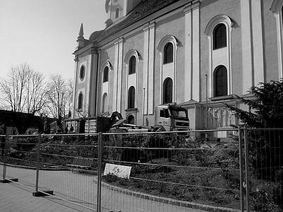 da waren die heutigen parkplätze noch nicht von der böschung abgegraben.