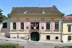 Barockes Lehár-Schlössl in Nussdorf, Wien-Döbling (Schikaneder-Schlössl)