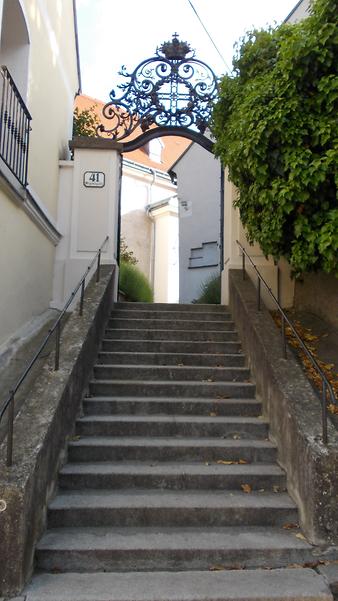 Stiege zum Kirchhof