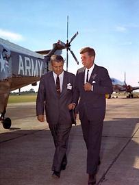 Wernher von Braun und US-Präsident John F. Kennedy, 19. Mai 1963