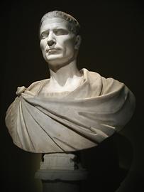 Büste des Gaius Julius Caesar, Großonkel und Vorgänger des Augustus - KHM Wien - Foto: Andrew Bossi, Wikimedia Commons - Gemeinfrei