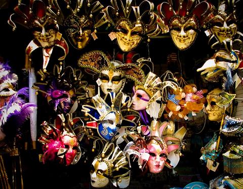 Venezianische Masken zum Verkauf