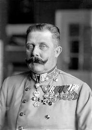 Franz Ferdinand von Österreich-Este, um 1914 - Fotografie von Ferdinand Schmutzer - Foto: Wikimedia Commons - Gemeinfrei - Erzherzog Franz Ferdinand war um ein Jahr älter als Oberst Redl. Dreizehn Monate später erlag der Thronfolger einem Attentat