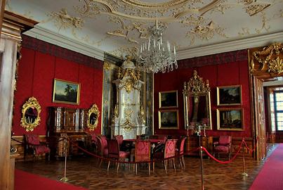 Kaiserzimmer, zweite Antecamera, Roter Salon