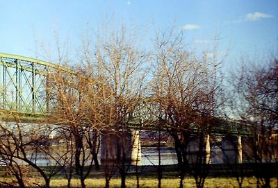 Krems-Stein. Mauterner Brücke, Donau