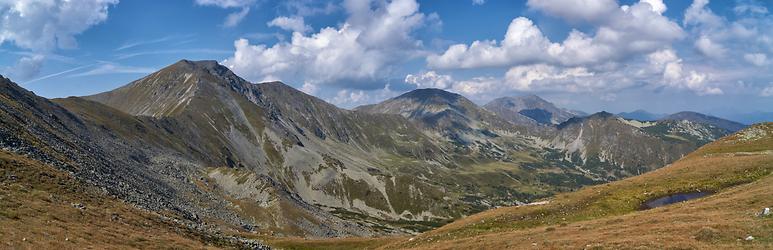 Blick in den Gottstalkessel und darüber Seckauer Zinken, Maierangerkogel, Hochreichart (v.l.n.r.)