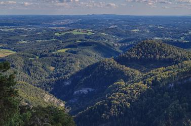 Blick von der Gösserwand ins untere Raabtal nach St. Ruprecht und Gleisdorf