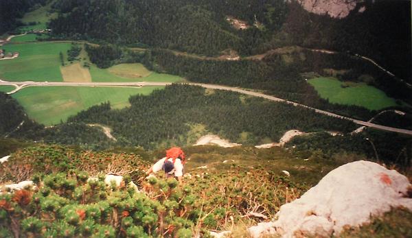 (30v32) Vorbei am Lärchkogel.JPG