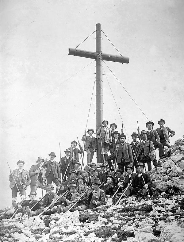 GrimmingKaiserLenauKreuzKrippelberg 1903s.jpg