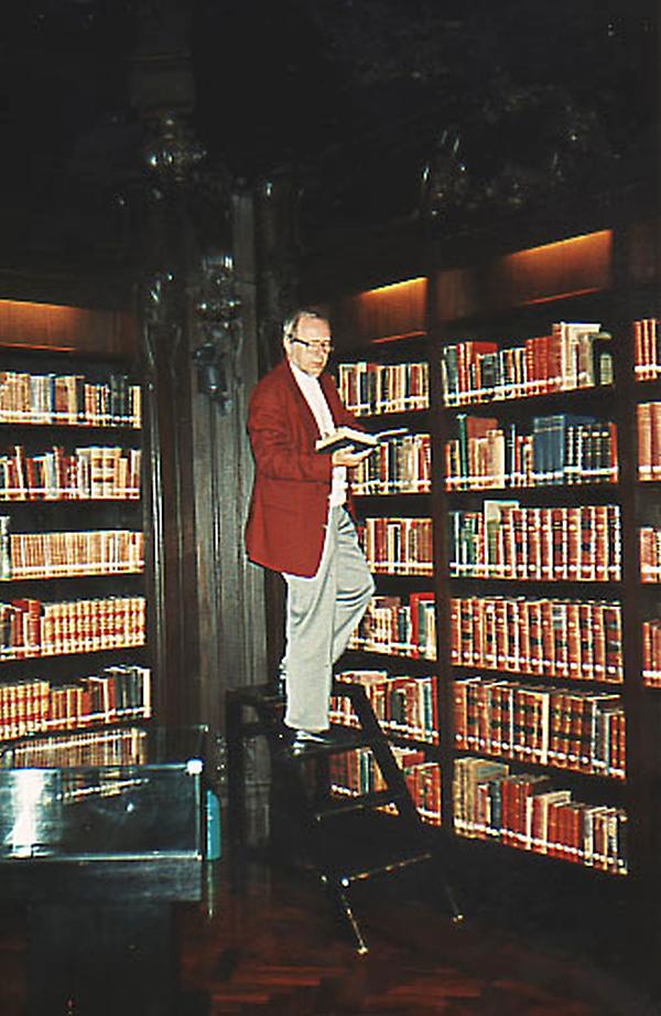 Maurer (11) China- Macao, In Old Library while visiting Dines Bjorner af.jpg