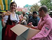 Beim Wiener Wiesn-Fest, Foto: Doris Wolf