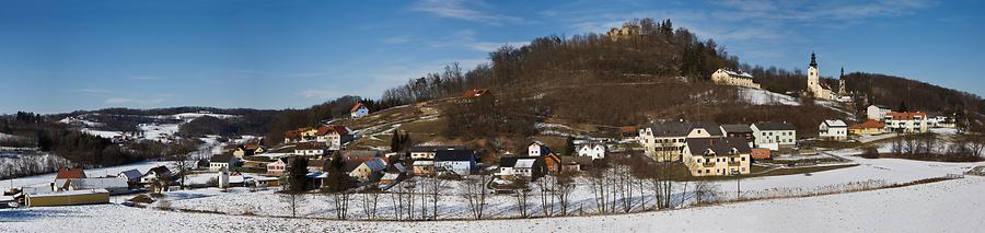 Blick auf den Ort Neuhaus von Südosten