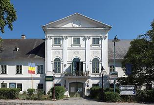 Schloss Potzneusiedl (2)