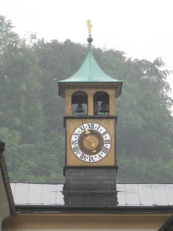 Franziskanerkirche und -kloster - Uhr