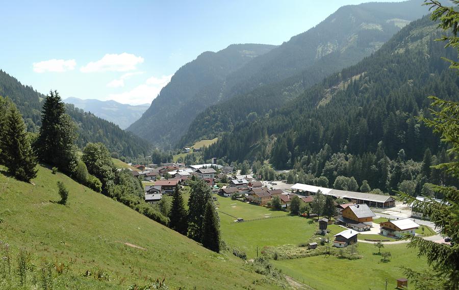 Viehhofen - talauswärts, Foto: Grosingerm. Aus: WikiCommons 