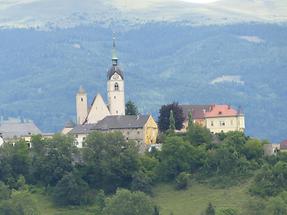 Kirche Und Schloss