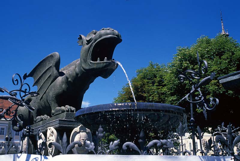 Klagenfurt Lindwurmbrunnen