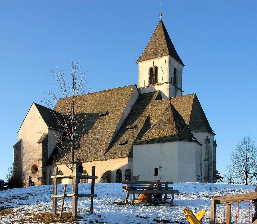 Südost-Ansicht der Filialkirche der Heiligen Helena und Maria Magdalena