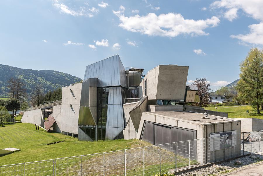 Steinhaus (Architektur von Günther Domenig) am Uferweg 31