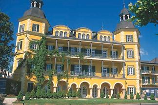 Schlosshotel in Velden