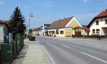Hauptstraße Trasdorf