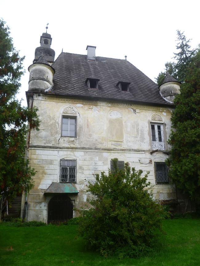 Schloss Ramingdorf: Seitenansicht