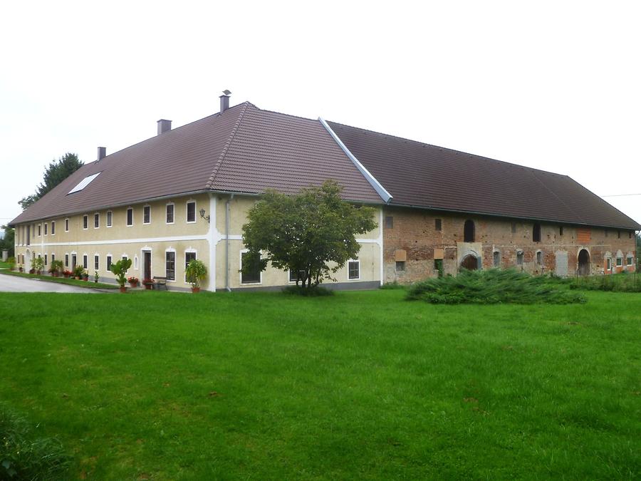 Schloss Ramingdorf: Meierhof