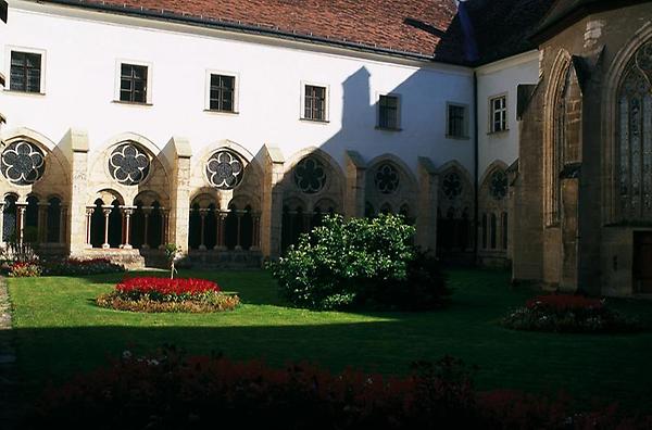 Stift Heiligenkreuz, Kreuzgang