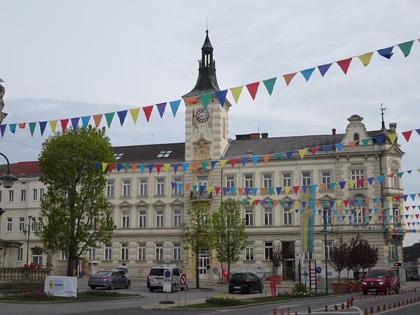 Hauptplatz - Rathaus