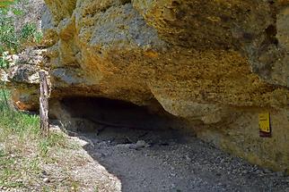 Naturhöhle