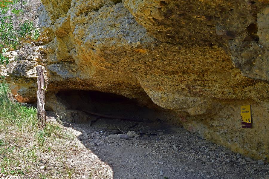Rohrendorf bei Krems - Naturhöhle „Steinwandlloch“