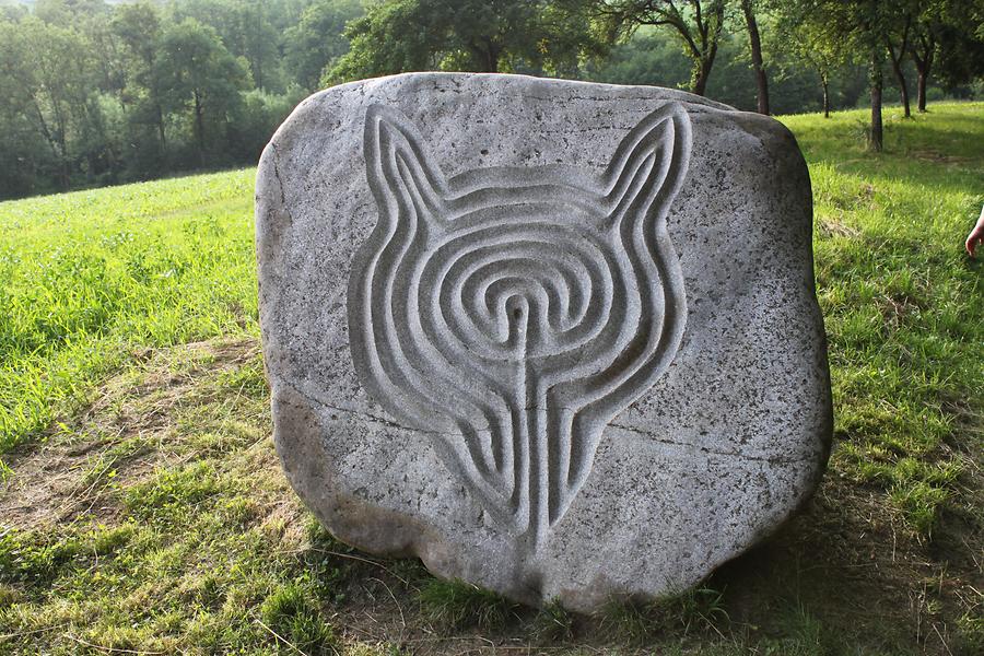 Wolfsbach - Fingerlabyrinth als Wolfskopf