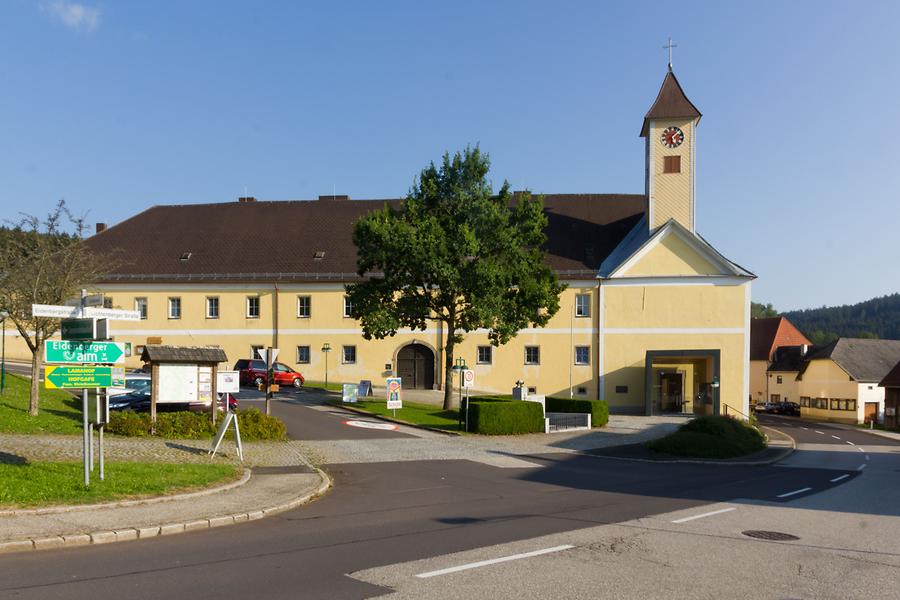 Eidenberg - Das neue Schloss mit Kirche