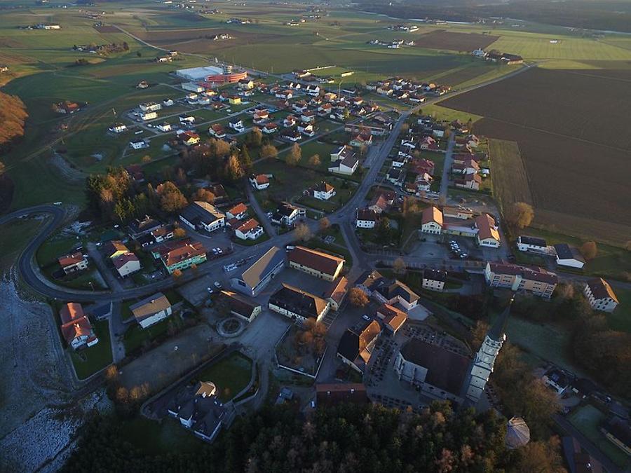 Gilgenberg am Weilhart - Luftbild