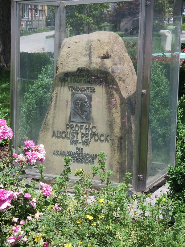 Franz Josef-Park - August Pepöck-Denkmal