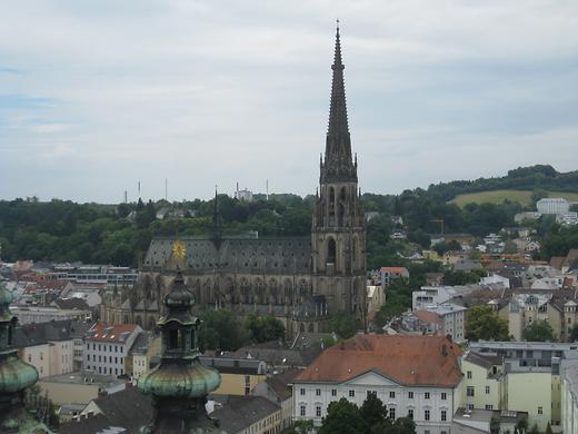 Blick vom 'Keine Sorgen Turm' zum Neuen Dom