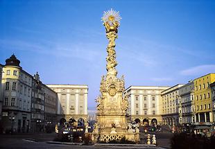 Hauptplatz - Dreifaltigkeitssäule