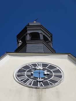 Hilfbergkirche Kirchenuhr