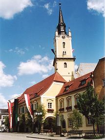 Rathaus mit Kirche