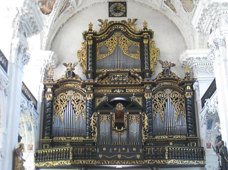 Stiftskirche, Orgel
