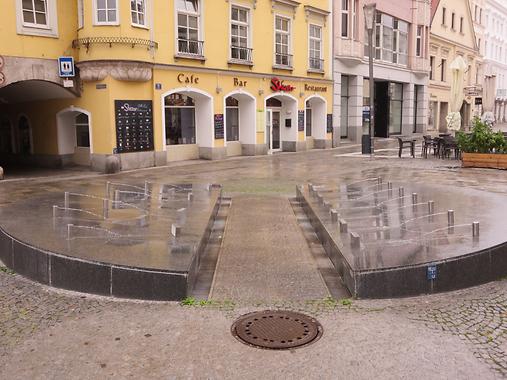 Stadtplatz, Brunnen