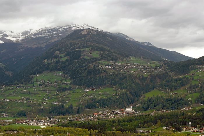 Dölsach, am Fuß des Iselsbergs