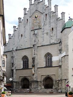 Pfarrkirche Schaz/Tirol. Eingang Westseite