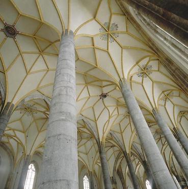 Decke der gotischen Kirche