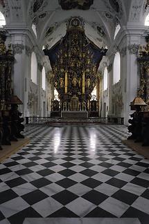 Stift Stams - Stiftskirche mit Hochaltar