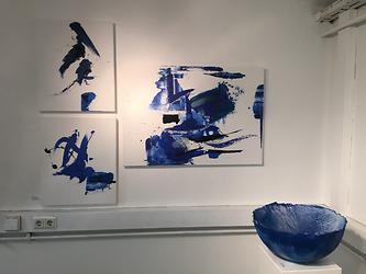 Glashütte Kunstfabrik: Die Farbei Blau von Marianne Landsmann, 2019