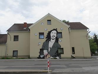 Kunstpfad - Graffito 'Frank Zappa' von Gustav Troger