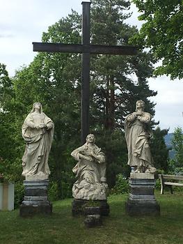 Bärnbach - Karmel, Kreuzgruppe mit den Statuen von Maria_Magdalena und Johannes von Johann Jakob Schoy