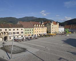 Hauptplatz neu